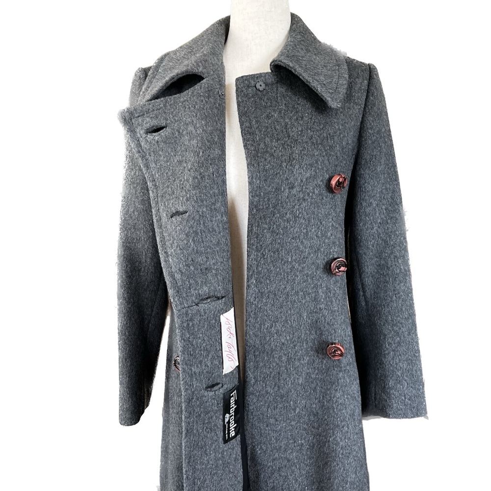 SOLD- Classic Vintage Union Made Gray Wool Ling Coat - Fall Autumn Winter - Picture 5 of 7